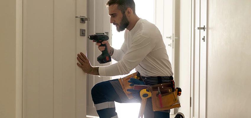 Mailbox Lock Installation Expert in Mentone, California